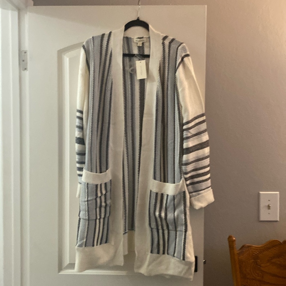 Acology Cardigan sweater.  Size 22/24. New, never worn. Black/white.